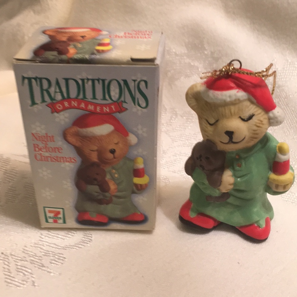 Traditions Christmas Tree Bear Oranment 1998